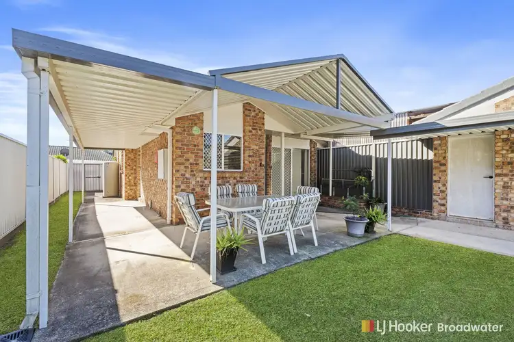 1/4 Kenny Drive, Labrador QLD 4215