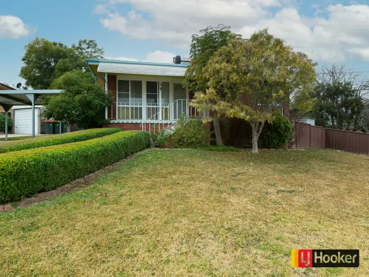 2 Fraser Crescent, Oxley Vale NSW 2340