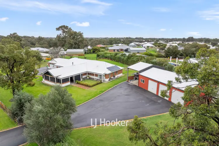12 Craigie Drive, Roelands WA 6226