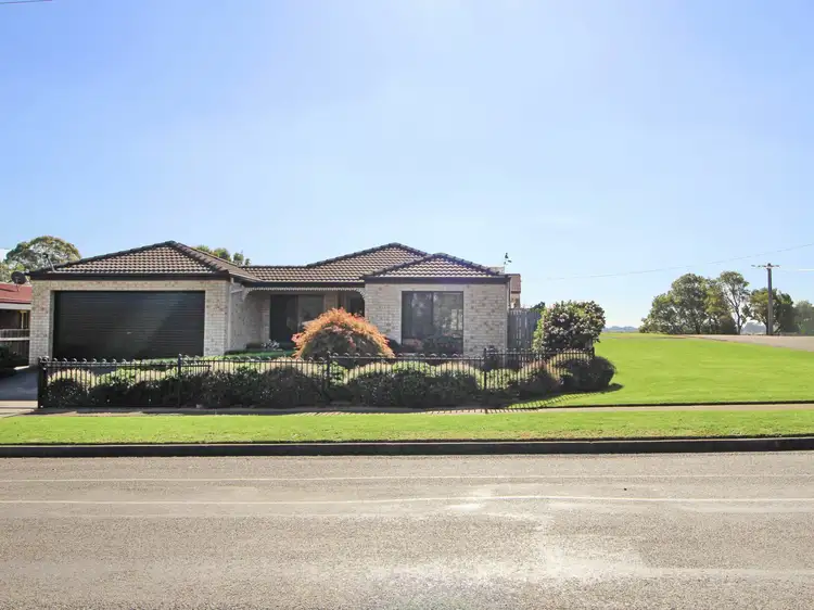 Second view of Homely house listing, 96 Drevermann Street, Bairnsdale VIC 3875