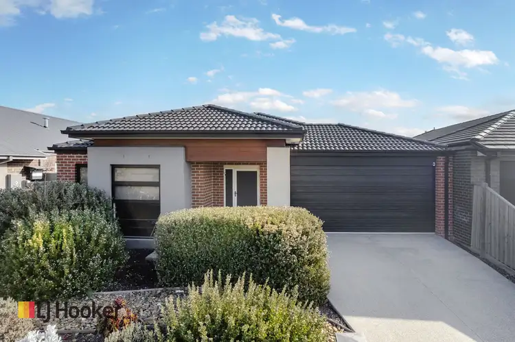 12 Realm Vista, Mickleham VIC 3064