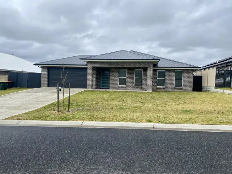 149 Hughes Street, Kelso NSW 2795