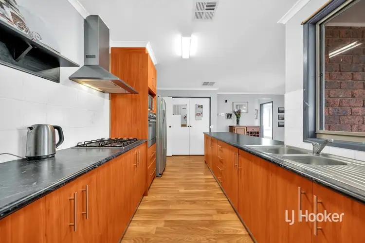 Fifth view of Homely house listing, 72 Canonbury Circle, Seabrook VIC 3028