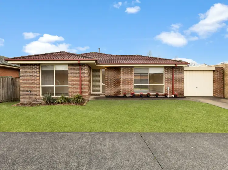 14 Grierson Drive, Kilsyth VIC 3137