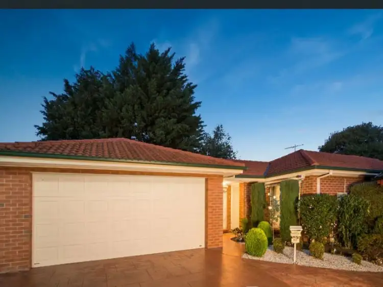 2/7 Leo Close, Wantirna South VIC 3152