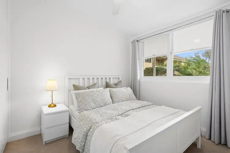 Fourth view of Homely unit listing, 2/25 Seabeach Avenue, Mona Vale NSW 2103