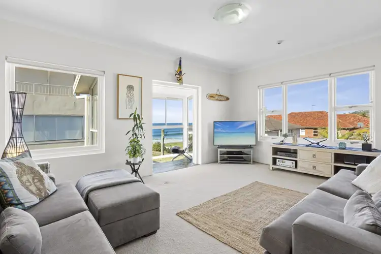 Second view of Homely unit listing, 6/129 Ocean Street, Narrabeen NSW 2101