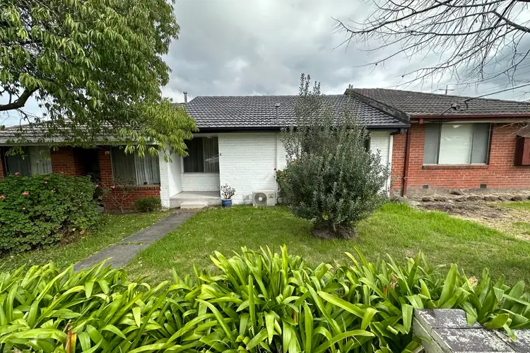2/13 Rhoden Court, Dandenong North VIC 3175