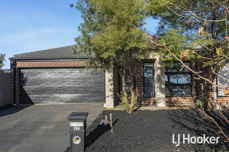 27 Norwood Avenue, Weir Views VIC 3338