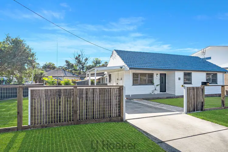 2 Alexander Street, Mount Hutton NSW 2290
