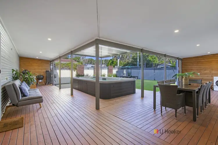 12 Lake Street, Wyee Point NSW 2259