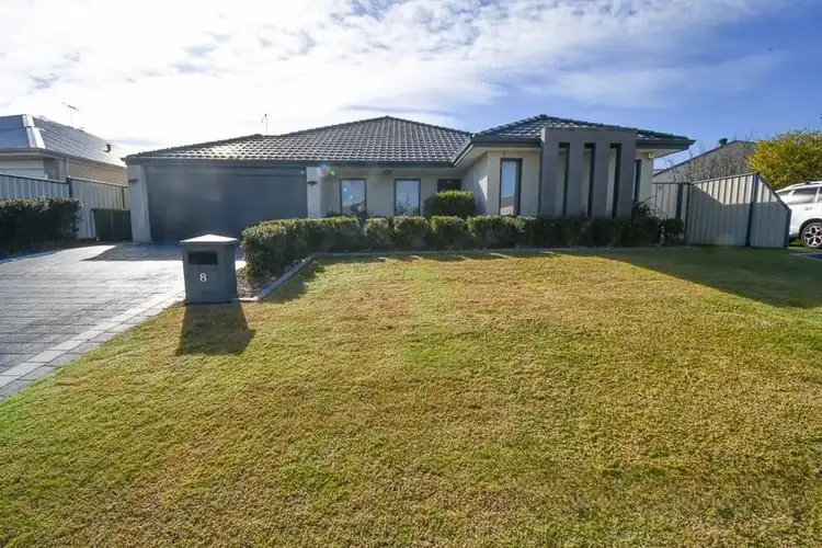 8 Sequin Close, Meadow Springs WA 6210