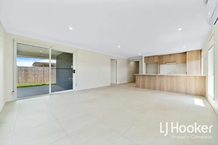 2 Palmeri Street, Logan Reserve QLD 4133