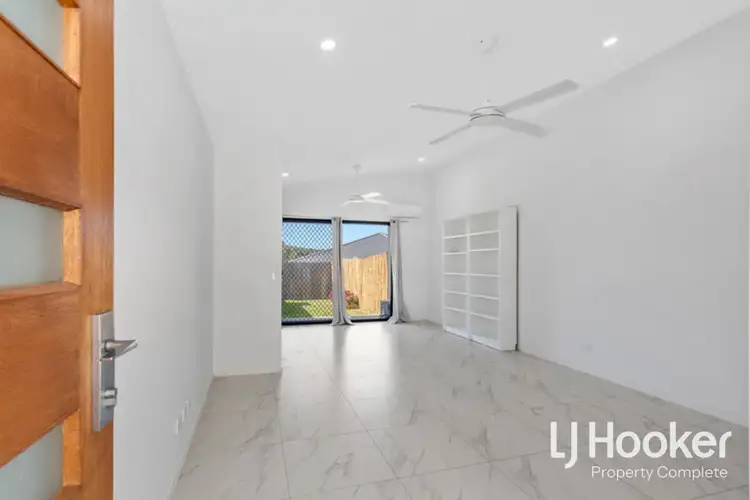 2/12 Granite, Yarrabilba QLD 4207