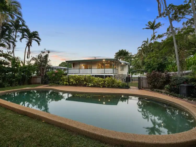 8 Dalgety Street, Stratford QLD 4870