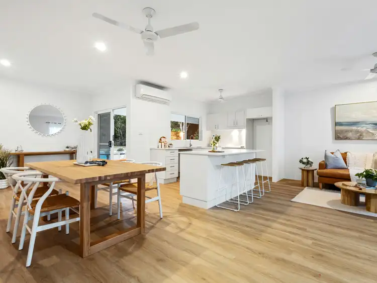 9 Baronia Crescent, Holloways Beach QLD 4878