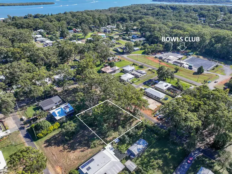 60-62 Harvey Street, Russell Island QLD 4184