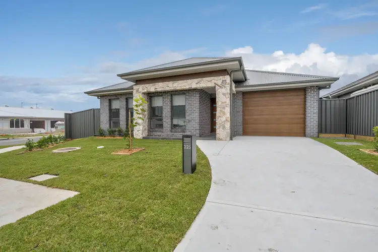 225 Robert Road, Lochinvar NSW 2321