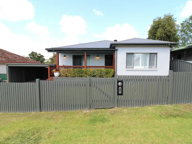 22 Cambewarra Road, Bomaderry NSW 2541