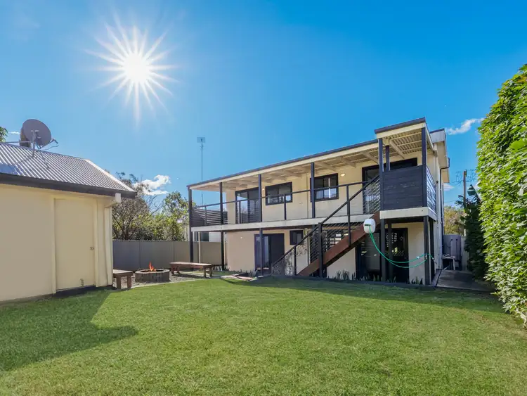 41 Warrina Avenue, Summerland Point NSW 2259