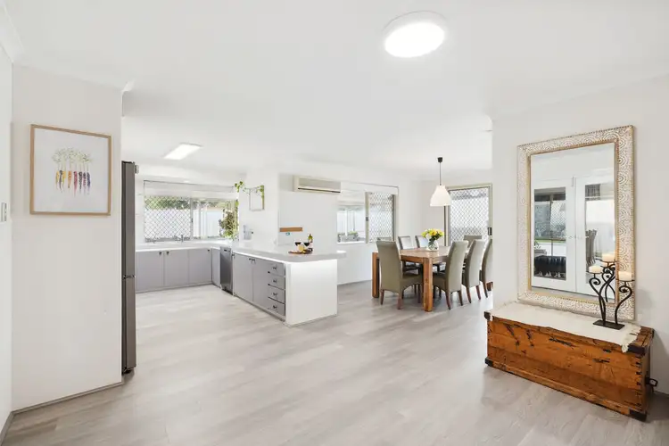 Fifth view of Homely house listing, 10 Windsor Drive, Gosnells WA 6110