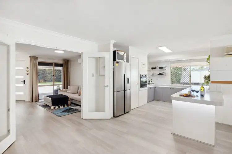 Sixth view of Homely house listing, 10 Windsor Drive, Gosnells WA 6110