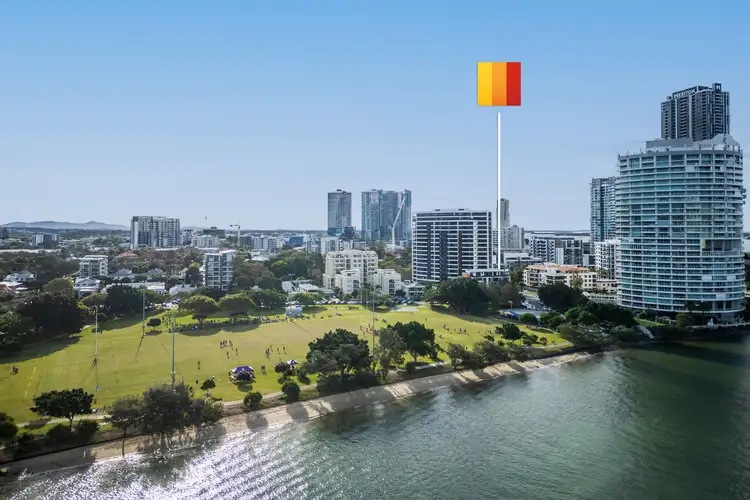 614/2 Aqua Street, Southport QLD 4215