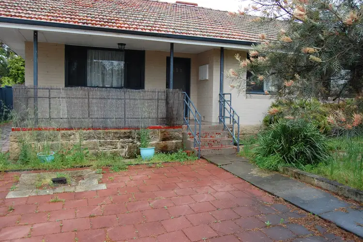 403 Berwick Street, St James WA 6102