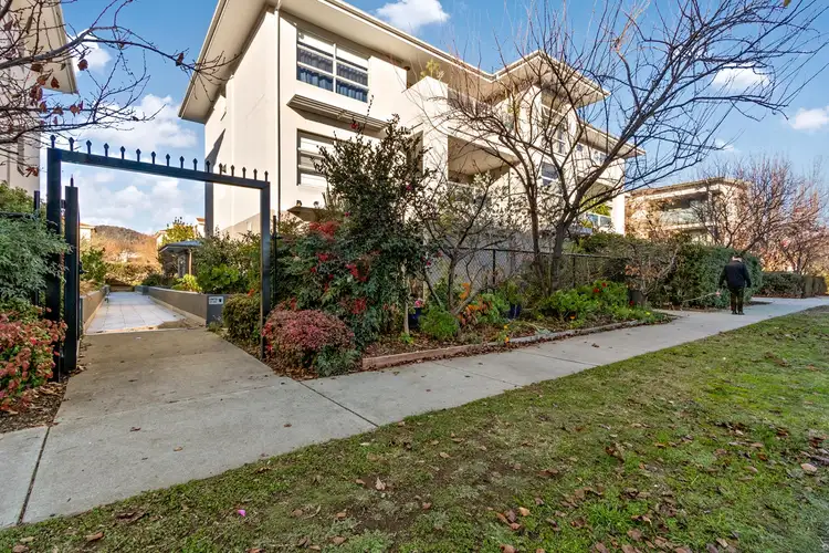 17/80 Henty Street, Braddon ACT 2612