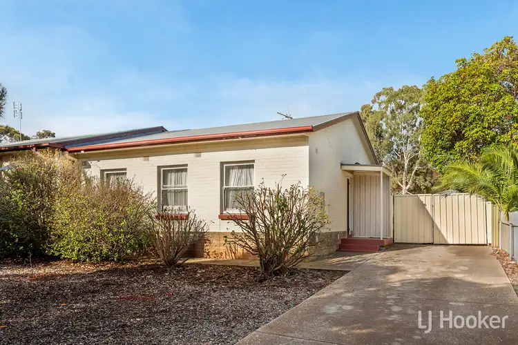 24 Northampton Crescent