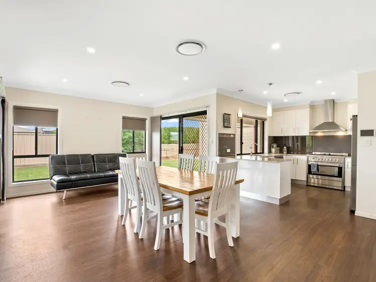 Seventh view of Homely house listing, 5 Lookout Place, Rosenthal Heights QLD 4370