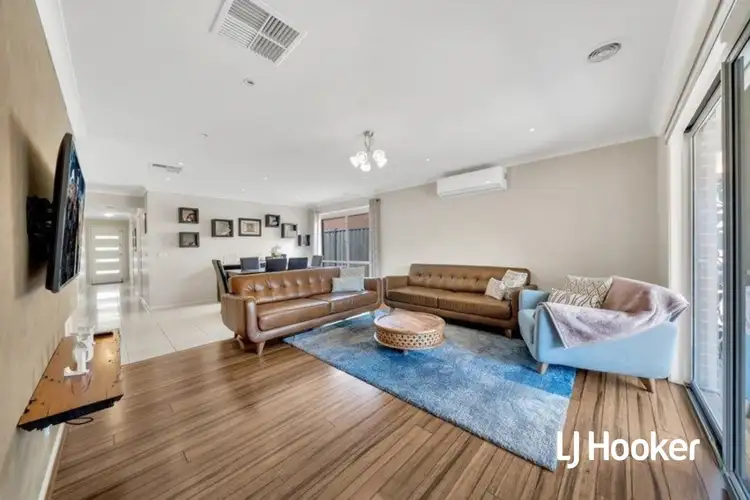 Fifth view of Homely house listing, 4 Winchcombe Way, Cranbourne North VIC 3977