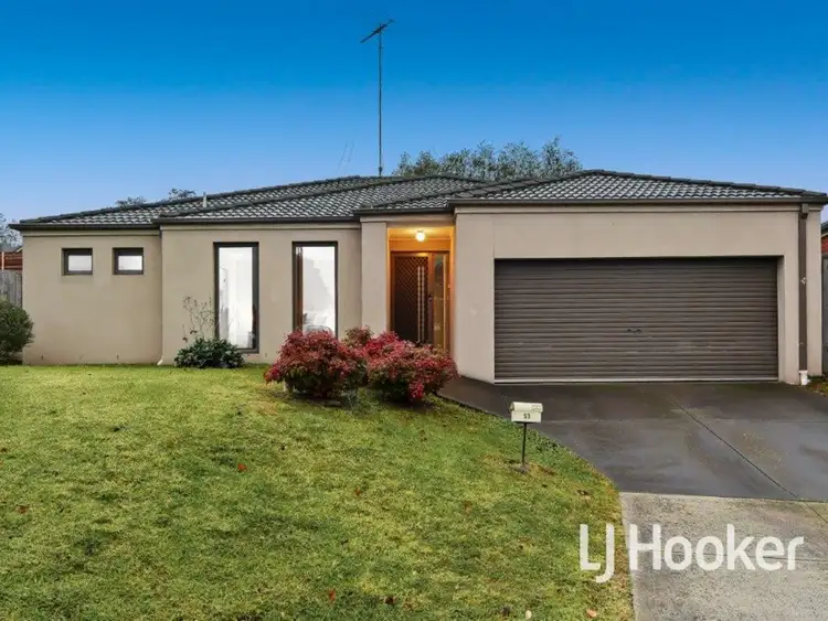 53 Leigh Drive, Pakenham VIC 3810