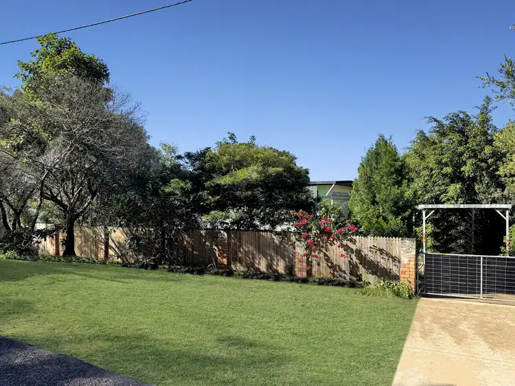 42 Buzaki Road, Glass House Mountains QLD 4518