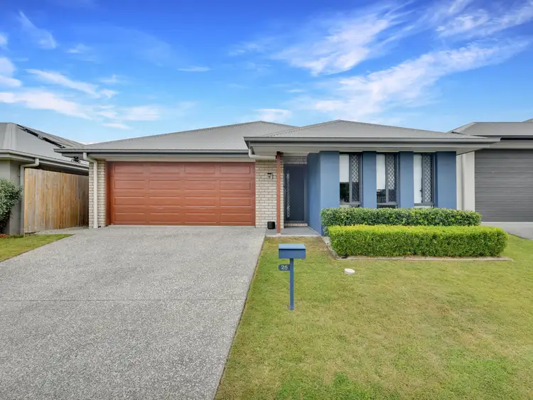 25 Finch Circuit, Flagstone QLD 4280