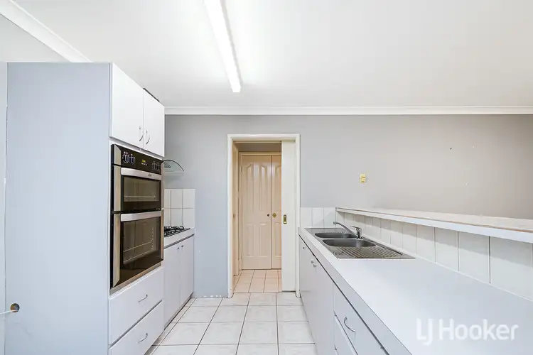 Fifth view of Homely villa listing, 13/6 Lester Drive, Thornlie WA 6108