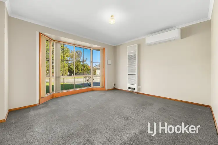 Sixth view of Homely house listing, 10 Lauren Square, Pakenham VIC 3810