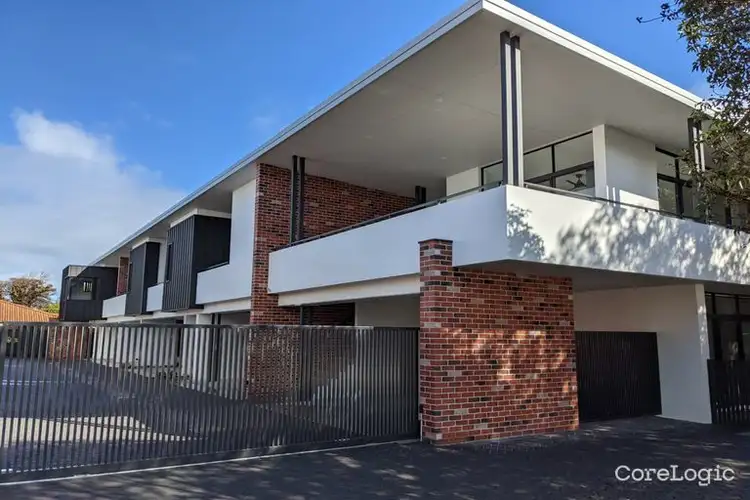2/130 Gladstone Road, Rivervale WA 6103