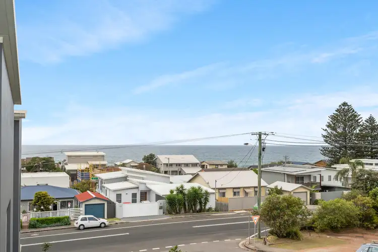 Third view of Homely unit listing, 8/100 Ocean View Drive, Wamberal NSW 2260