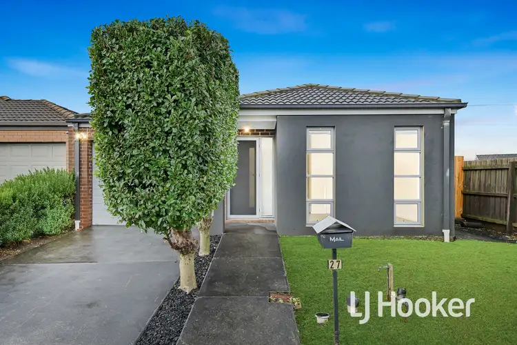 Main view of Homely house listing, 27 Sallys Run, Hampton Park VIC 3976