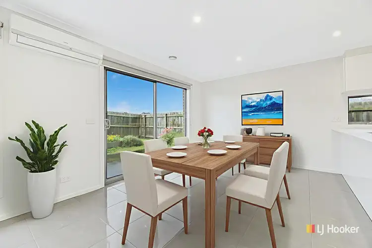 Fifth view of Homely house listing, 27 Sallys Run, Hampton Park VIC 3976