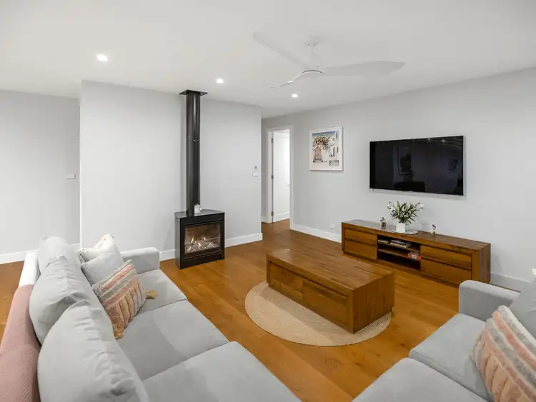 Fourth view of Homely house listing, 6 Thompson Road, Hanwood NSW 2680
