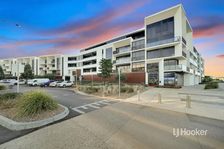 226/33 Quay Boulevard, Werribee South VIC 3030