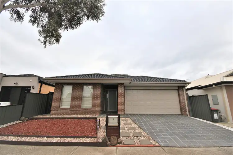 Main view of Homely house listing, 5 Viewside Crescent, Craigieburn VIC 3064