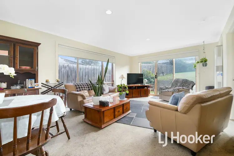 Fourth view of Homely unit listing, 8/11 Renlik Court, Pakenham VIC 3810