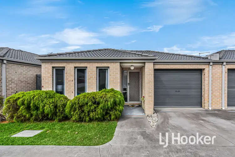 Main view of Homely unit listing, 5/34 Sir Thomas Drive, Pakenham VIC 3810