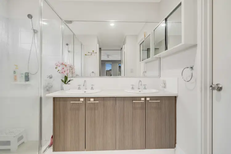 Sixth view of Homely house listing, 4 Serisier Parkway, Queens Park WA 6107