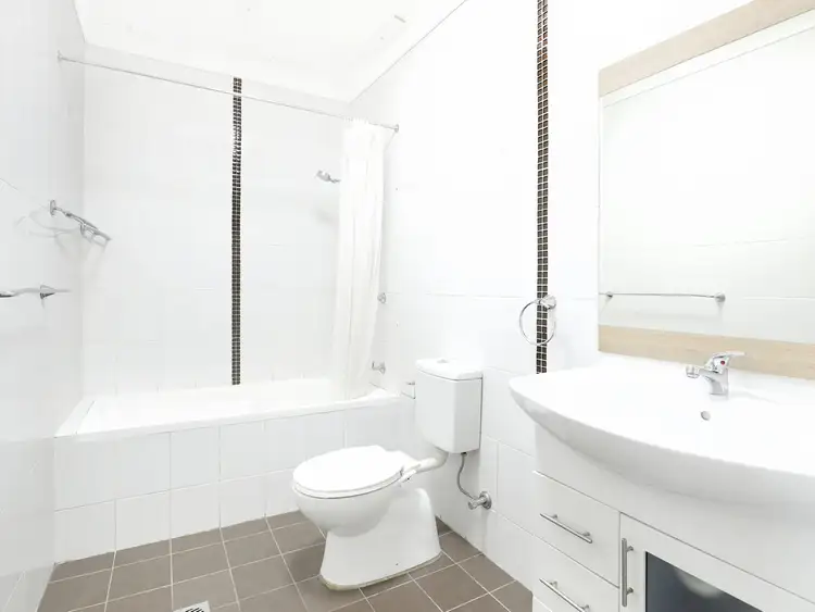 Sixth view of Homely apartment listing, 18/5-7 Princes Highway, Figtree NSW 2525