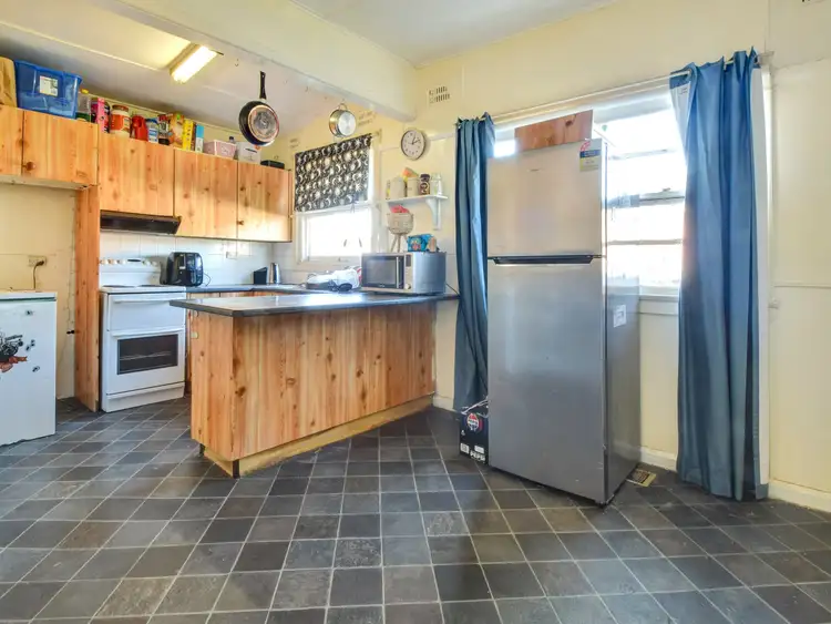 Fifth view of Homely house listing, 20 Binalong Street, Young NSW 2594