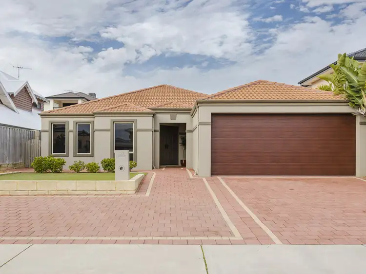 32 Halifax Boulevard